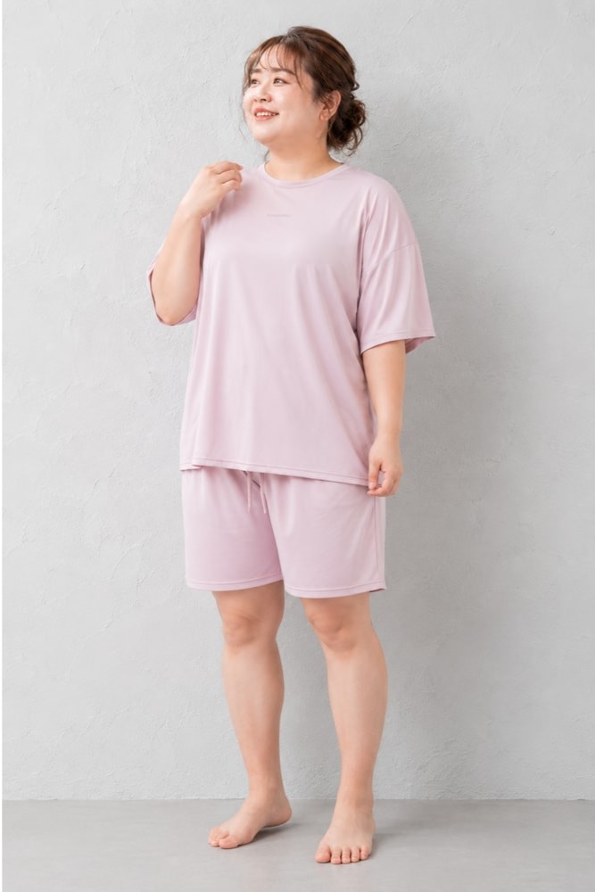 モデル160㎝ ピンク 3Lサイズ着用